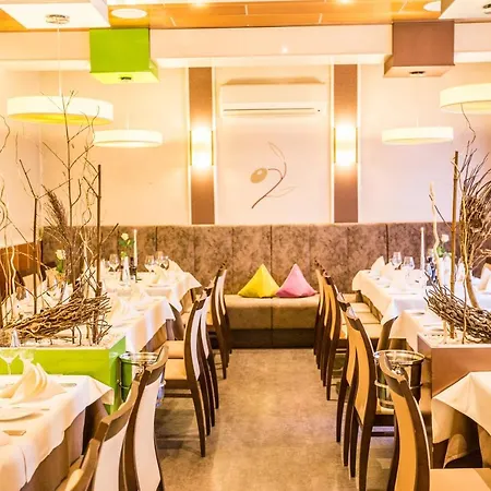 Готель Bardolino Fine.food.hotel